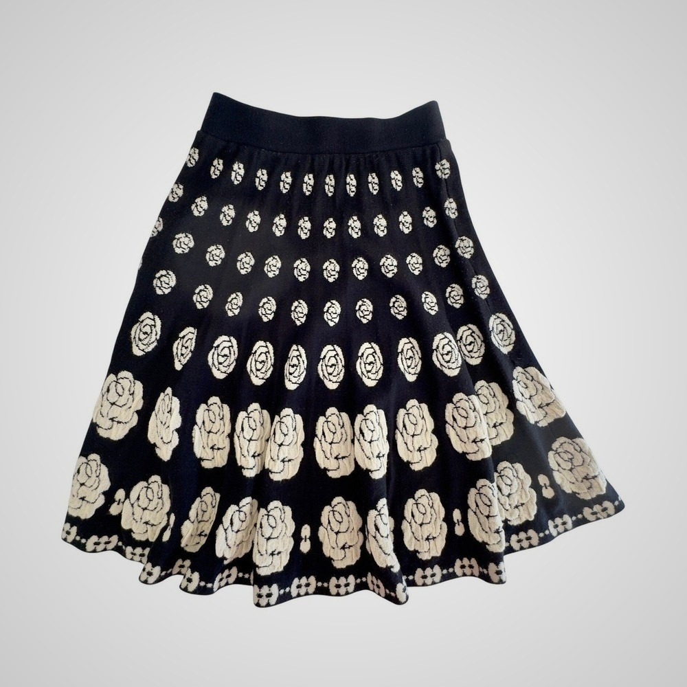 Black and Cream Rose Floral Knit A-Line Skirt Elastic Waist Flare Midi Rare